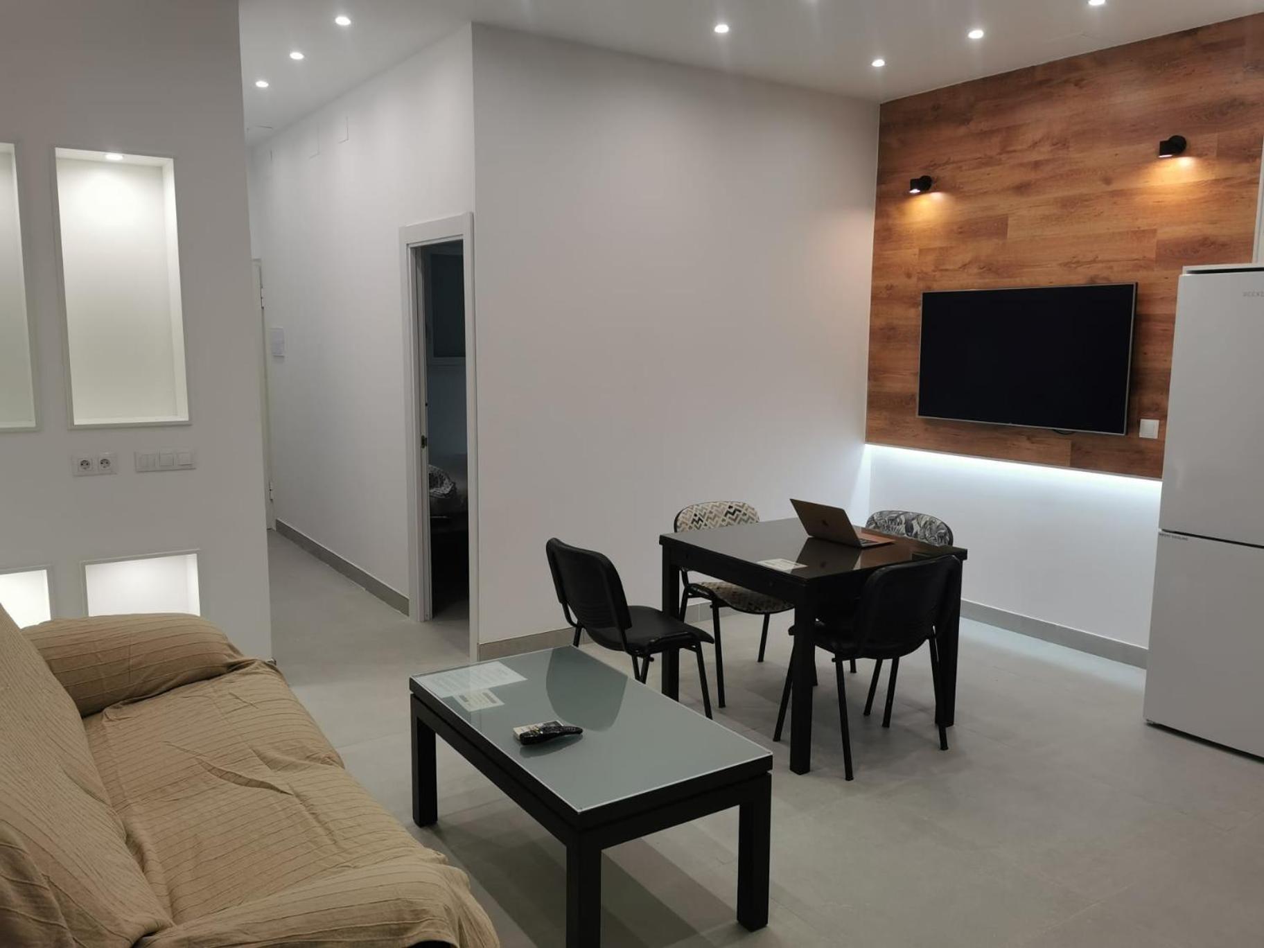 Urbanizacion La Roca, Estudio Торремолинос Номер фото